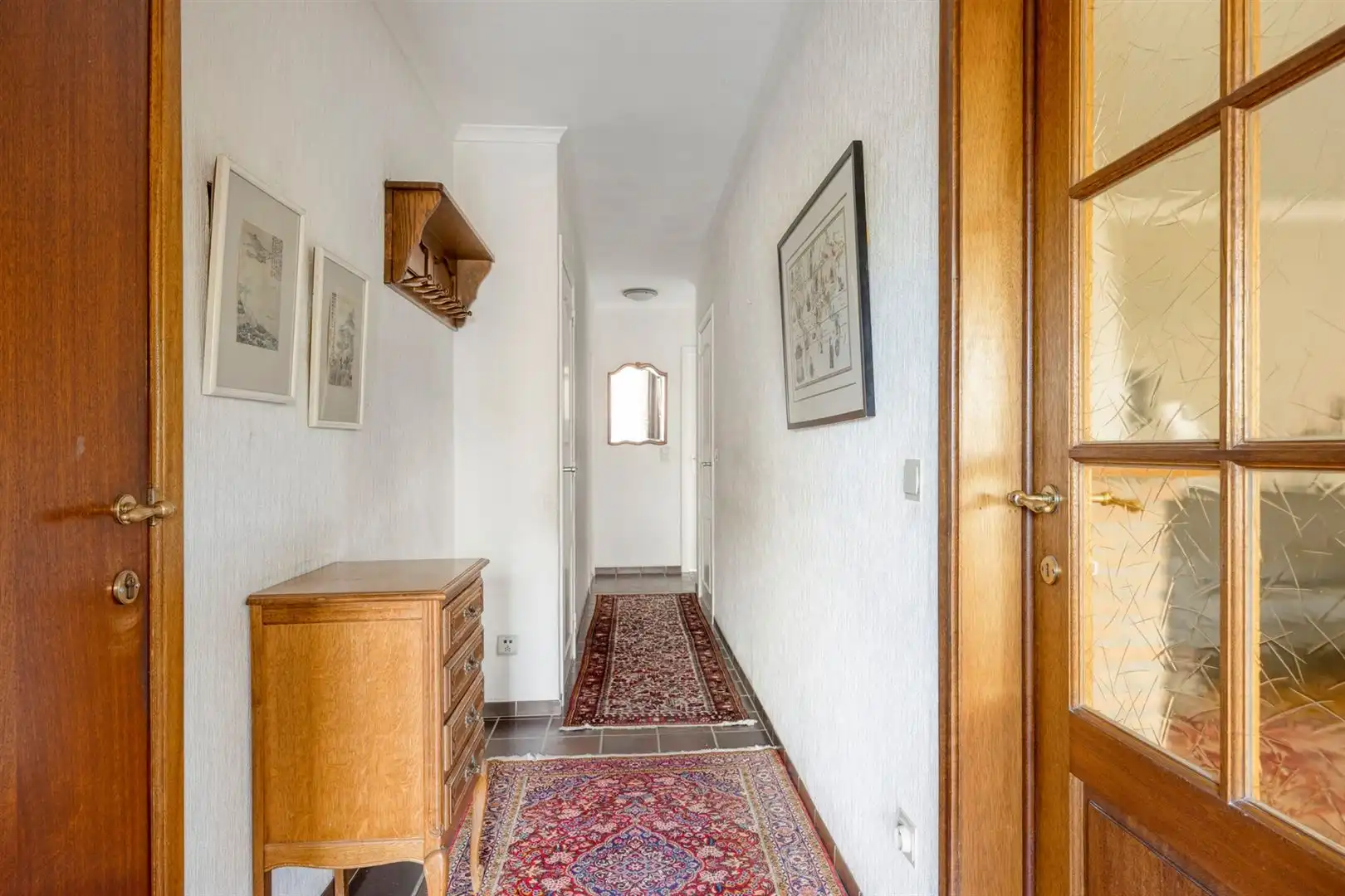 TE KOOP: Verzorgd appartement met 2 slaapkamers en ondergrondse staanplaats in hartje Heusden! foto 3