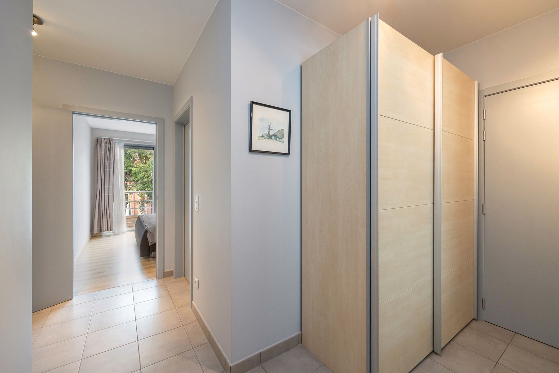 Twee slaapkamer appartement in centrum Kontich – met terras en kelderberging foto 2