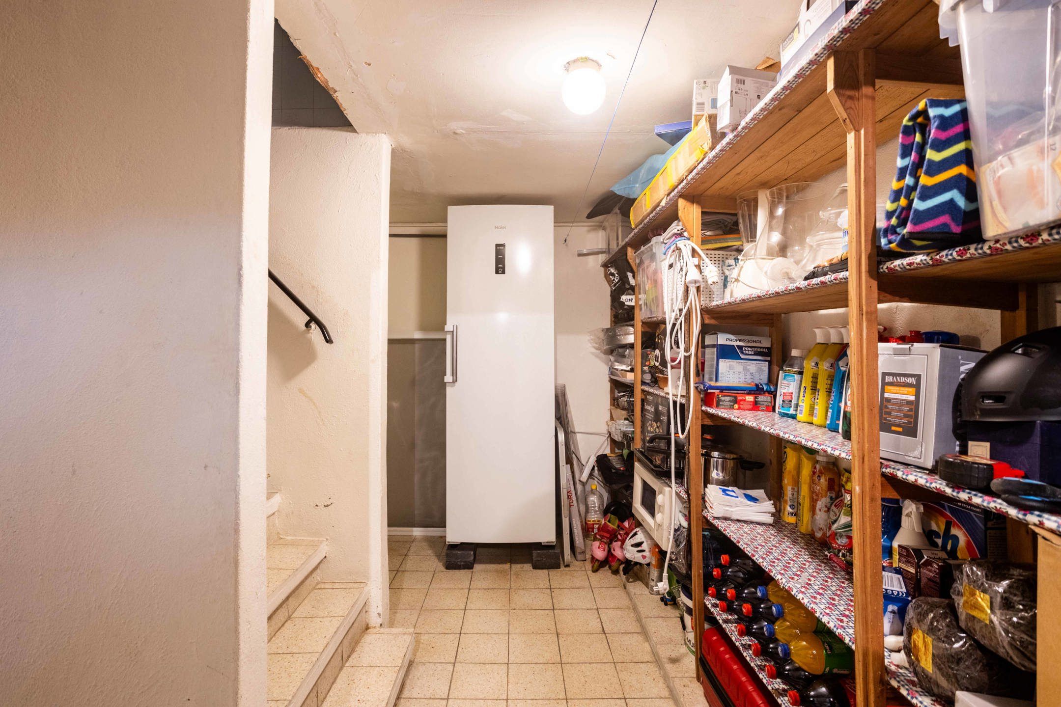 Gezinswoning met 4 slaapkamers, tuin en achteruitweg  foto 18