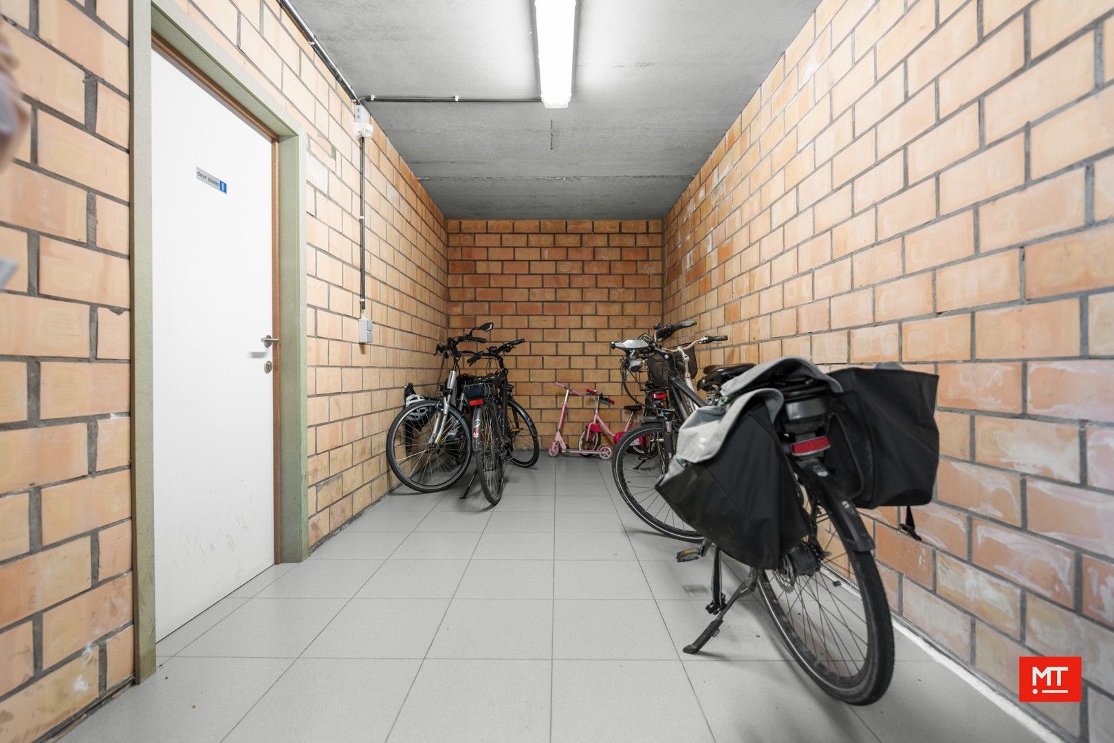 Instapklaar appartement met 2 slaapkamers en Zuidgericht terras te koop in het centrum van Zonnebeke foto 20