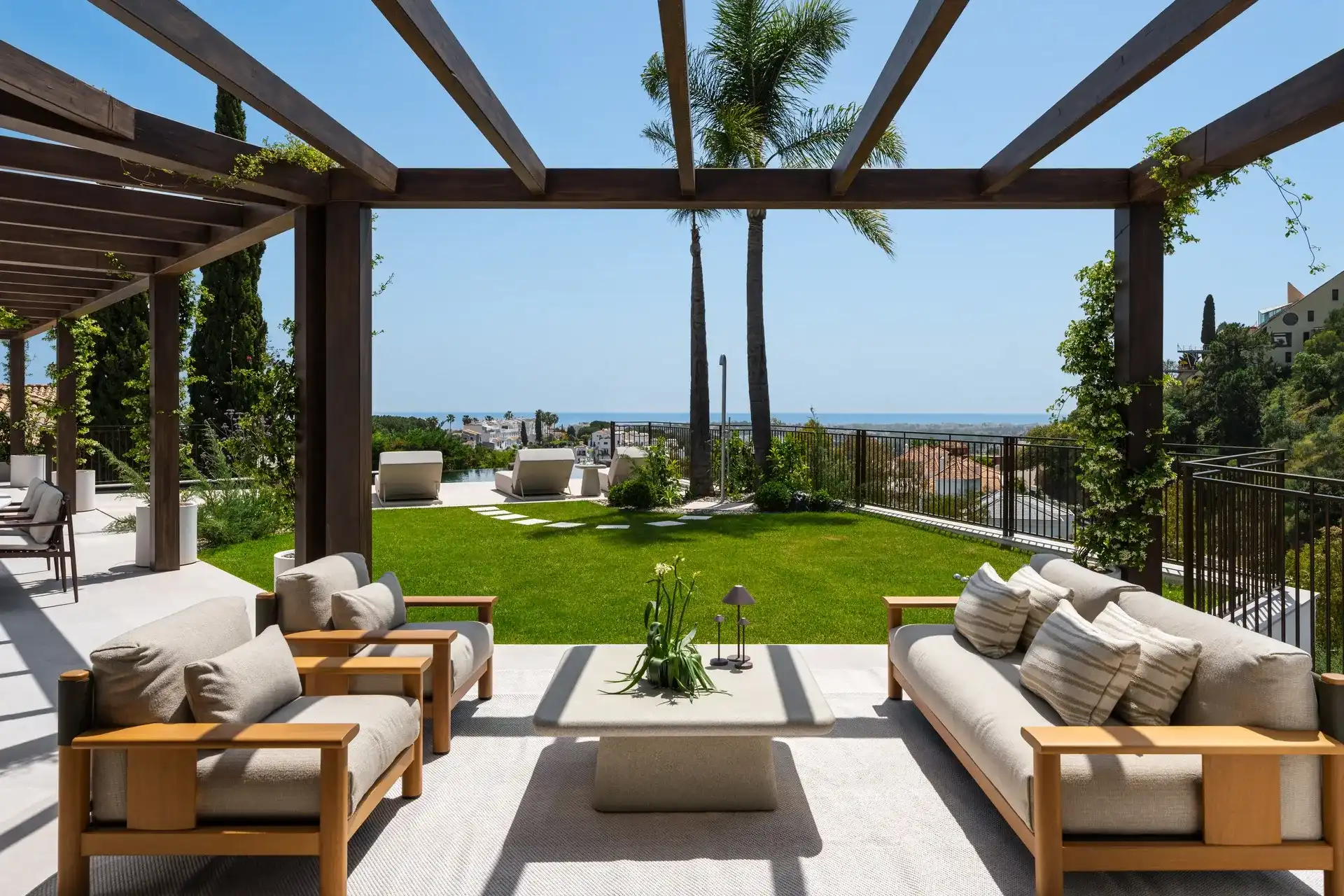 Architecturale topvilla met wellness en zeezicht in het exclusieve La Quinta foto 25