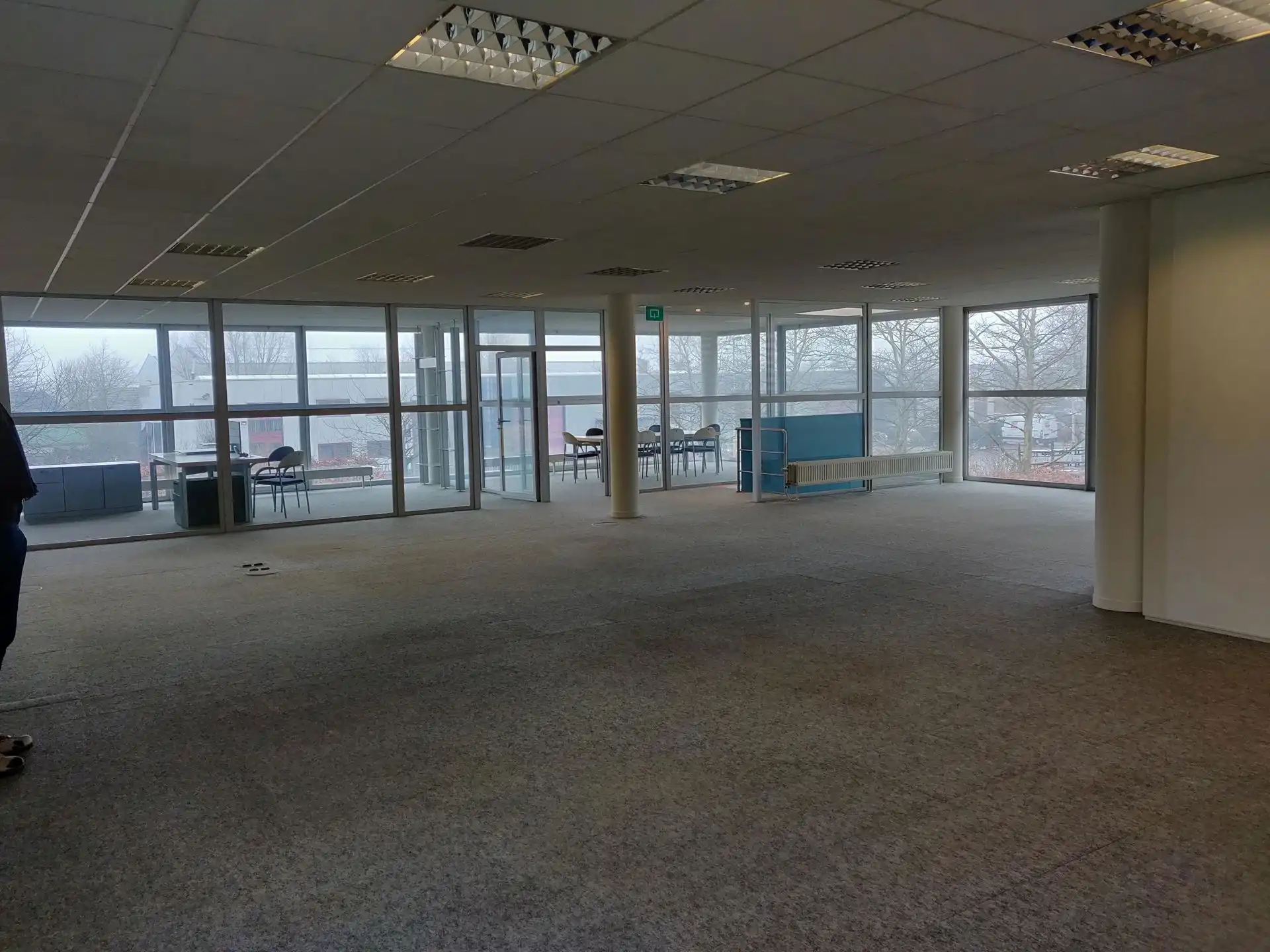 Modern bedrijfspand te huur foto 5