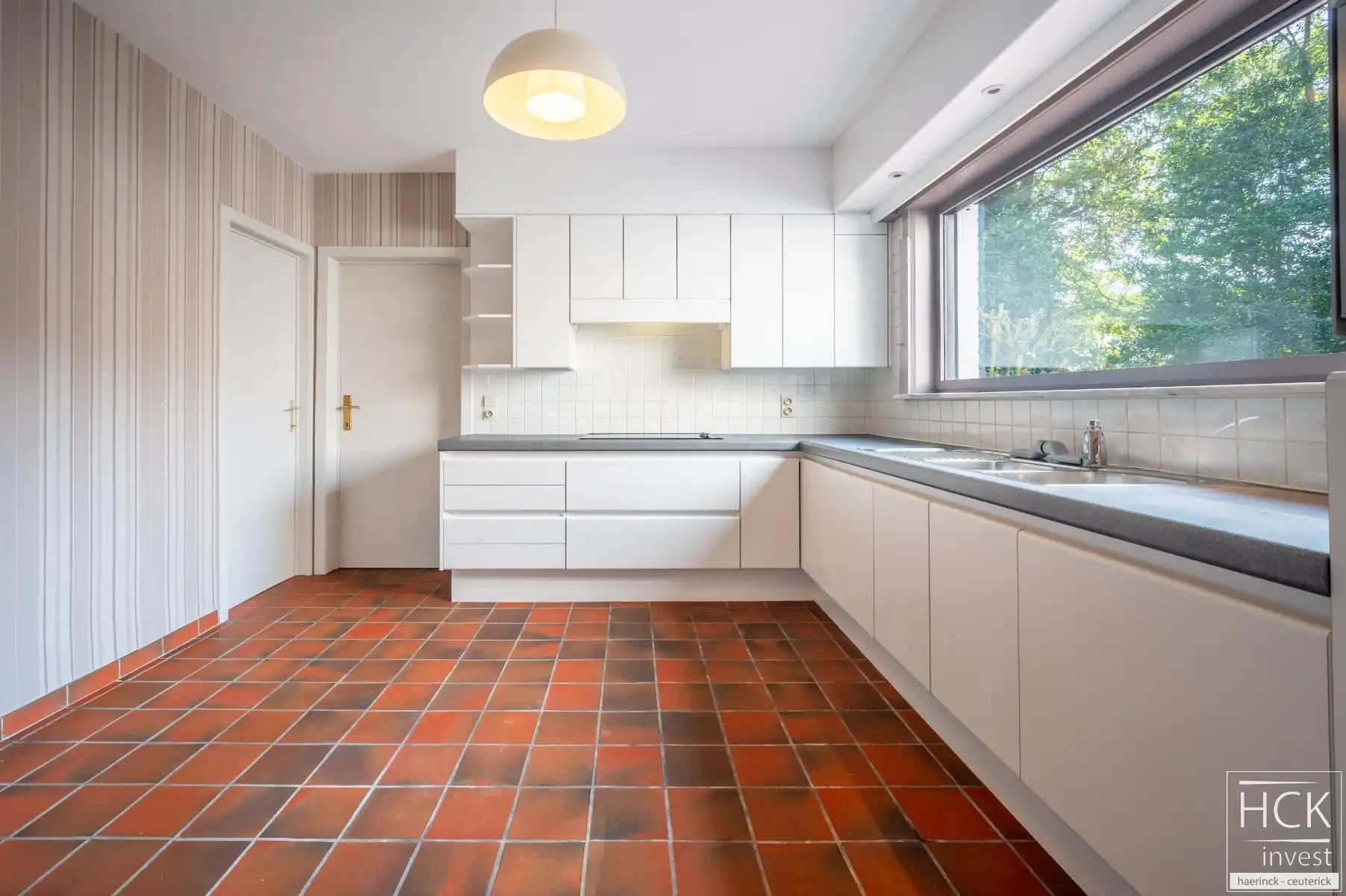 ZULTE - Gelijkvloerse woning met 3 SLPK in residentiële omgeving foto 12