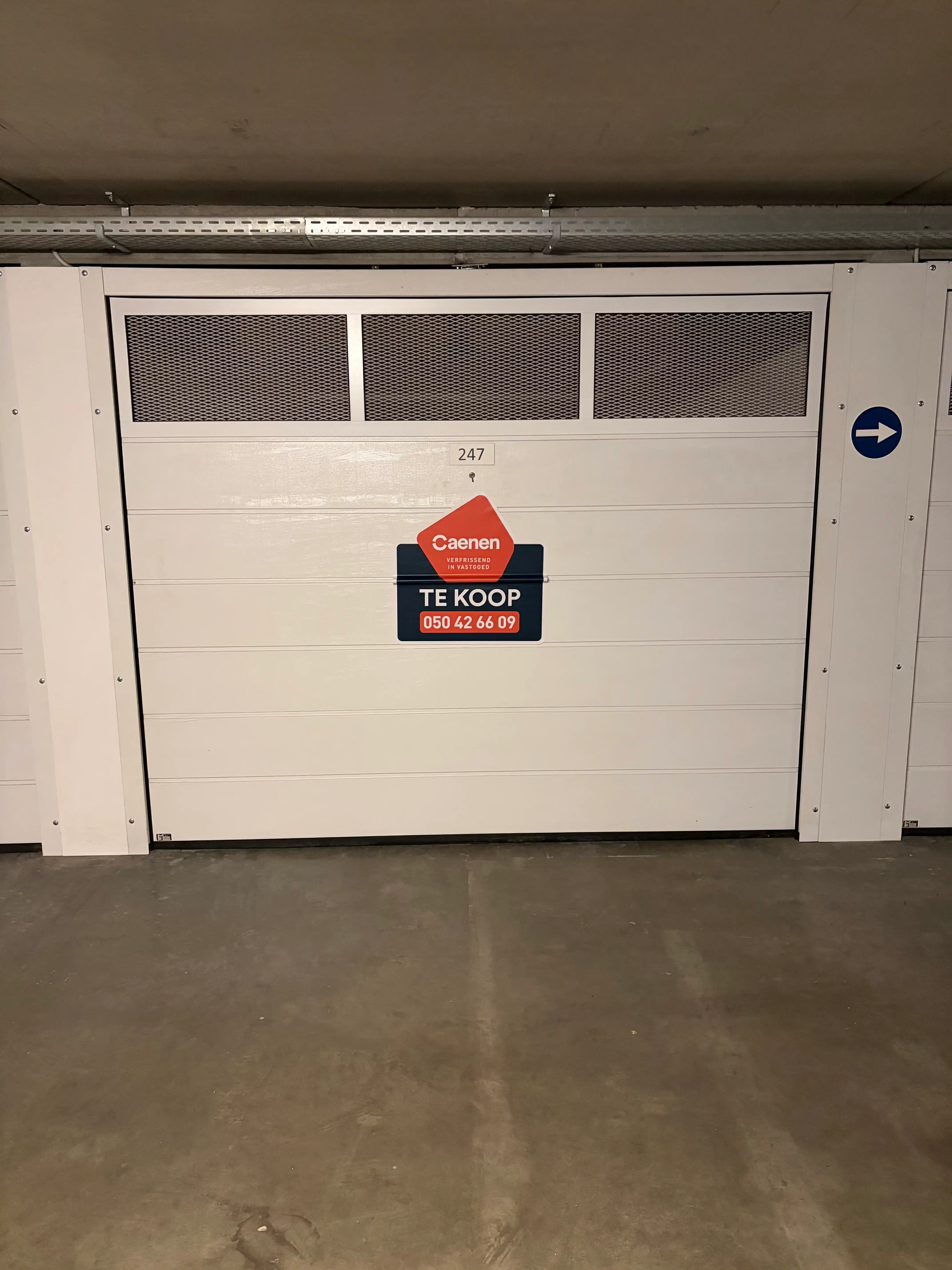 Uitstekende gelegen afgesloten garagebox met een gemakkelijke in- en uitrit foto 2