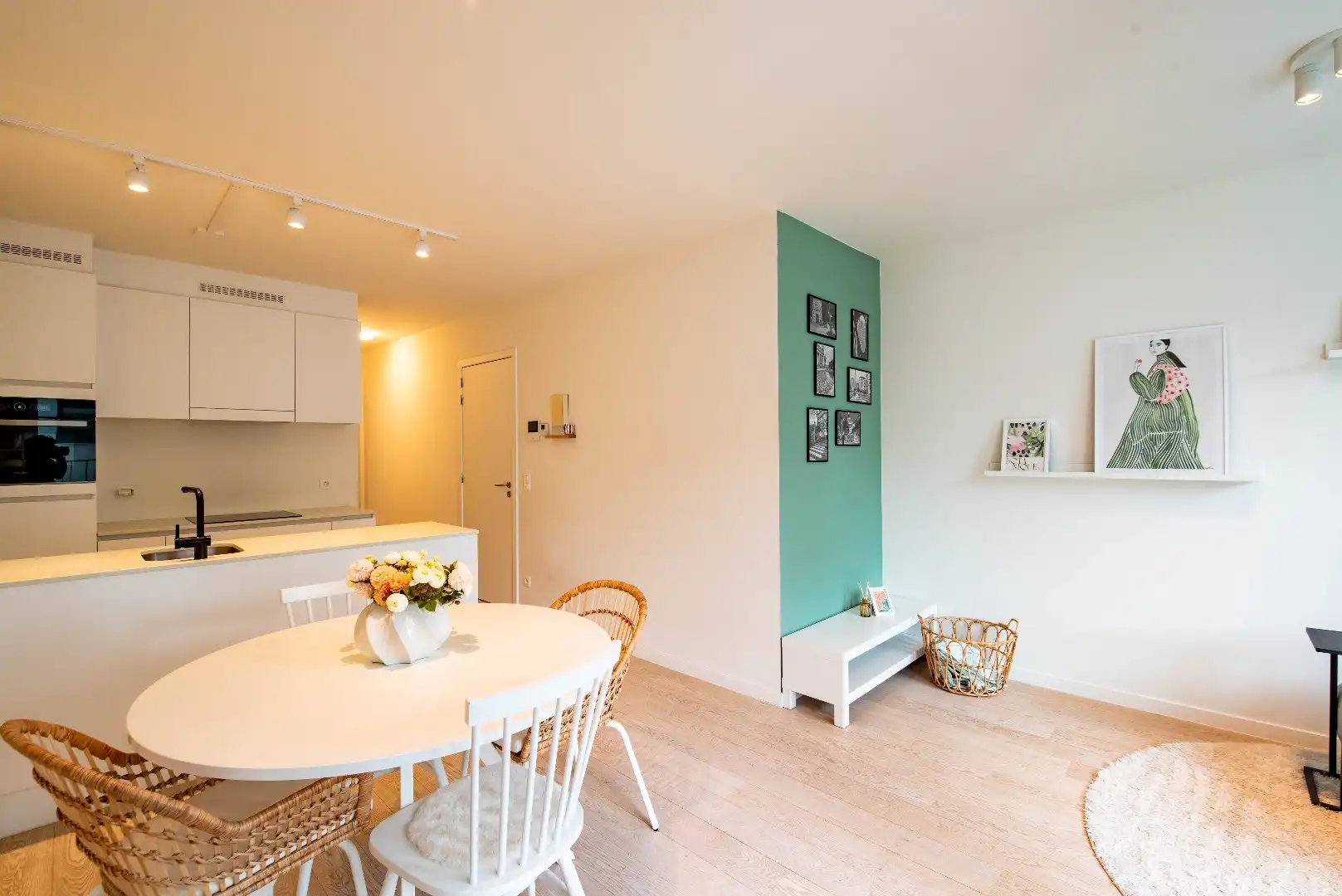 Gemeubeld nieuwbouw appartement op het Zuid foto 2