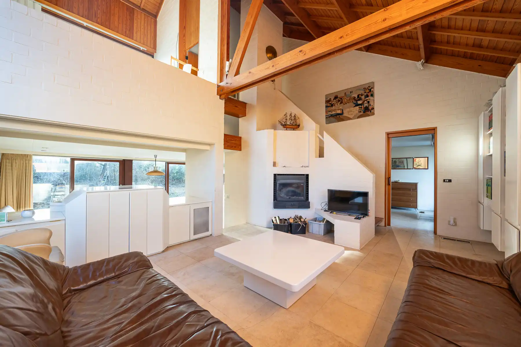 Te renoveren split-level villa met 4 slk + bureel op 1.924m² foto 8