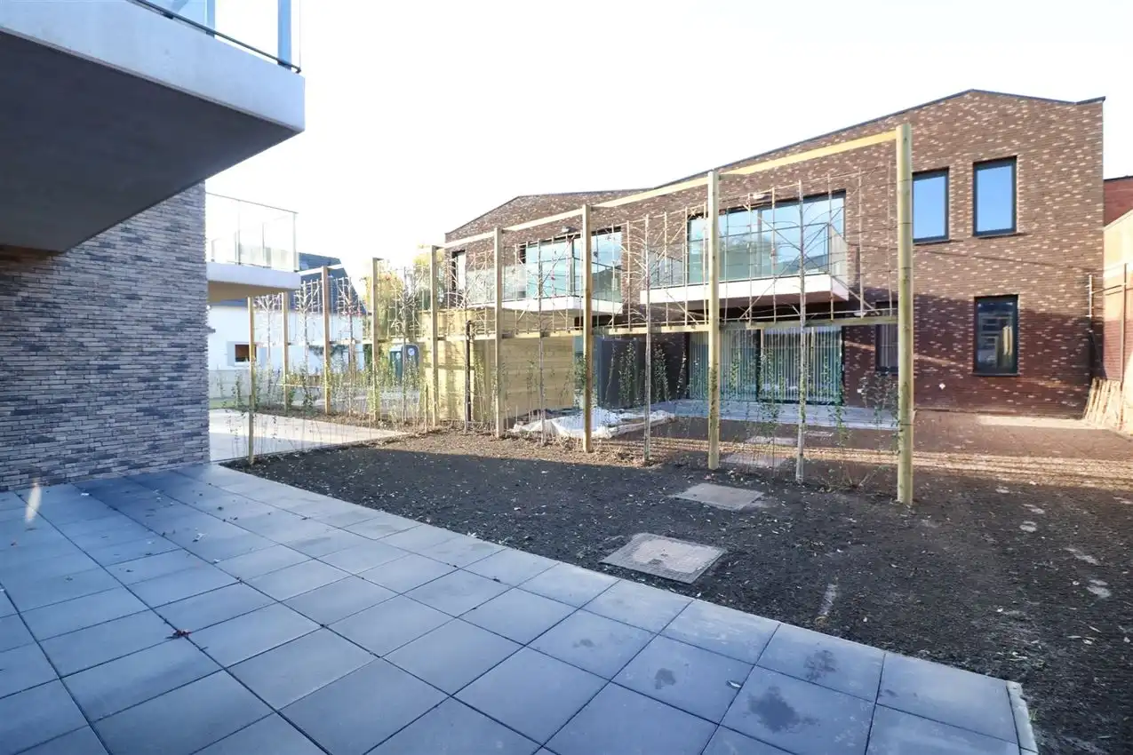 Gelijkvloers appartement, 2 slpk., autostaanplaats foto 52