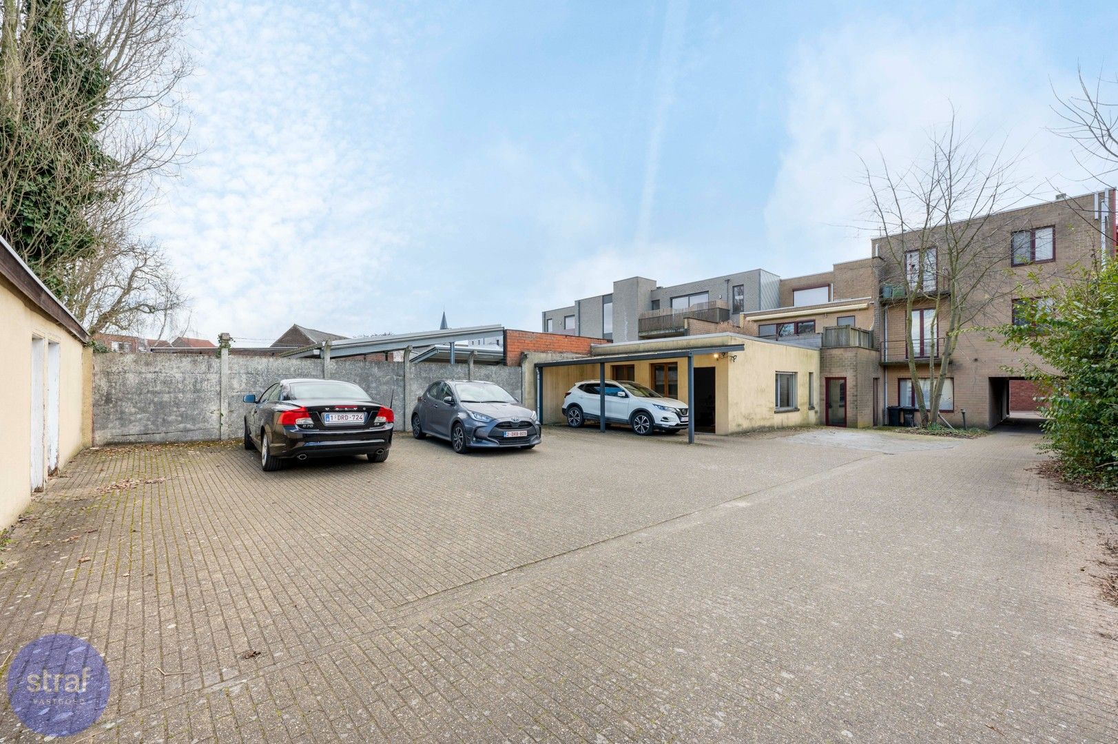 Handelspand + 6 garages foto 11