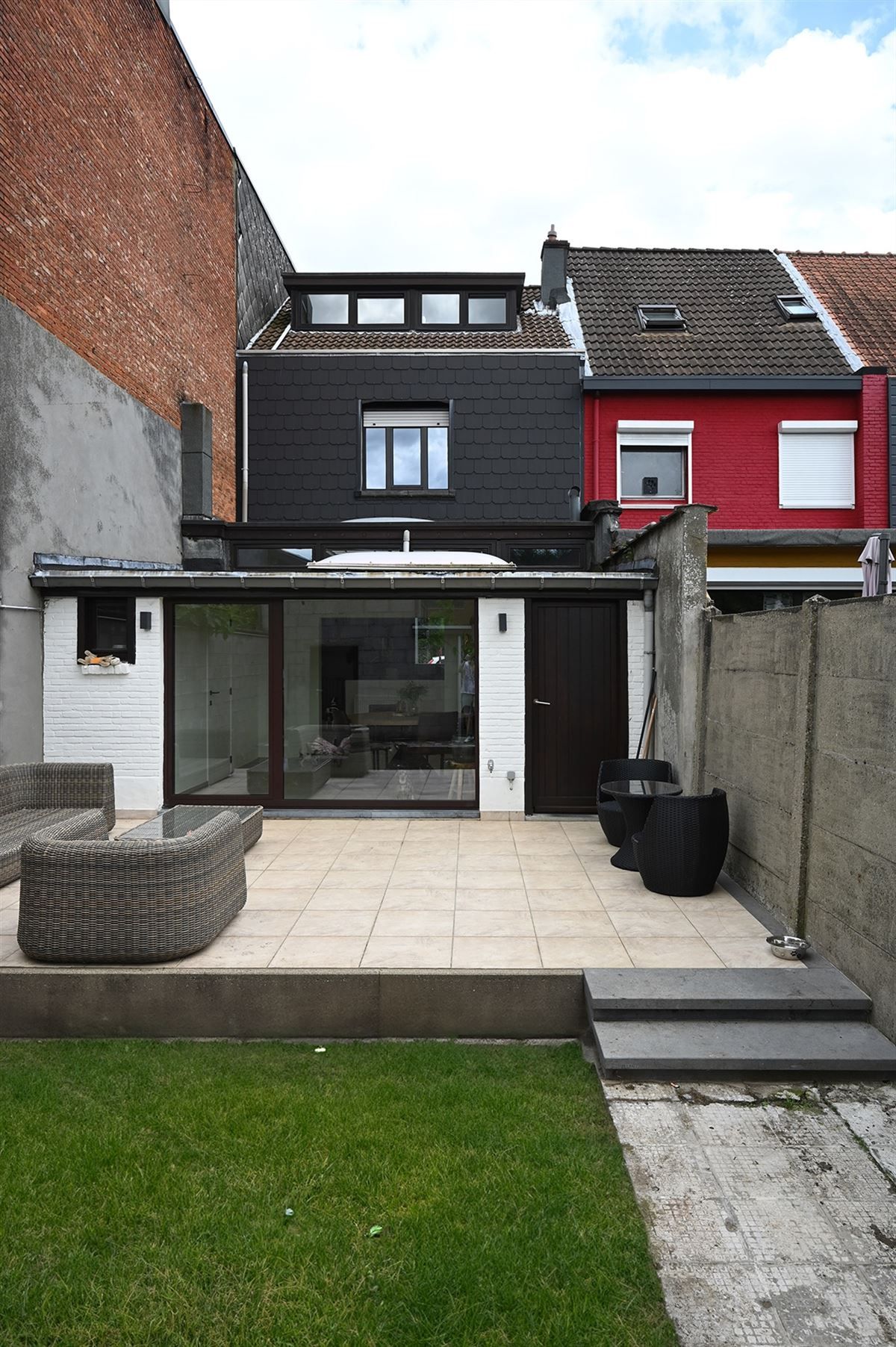 Gerenoveerde woning met 3 slaapkamers foto 18