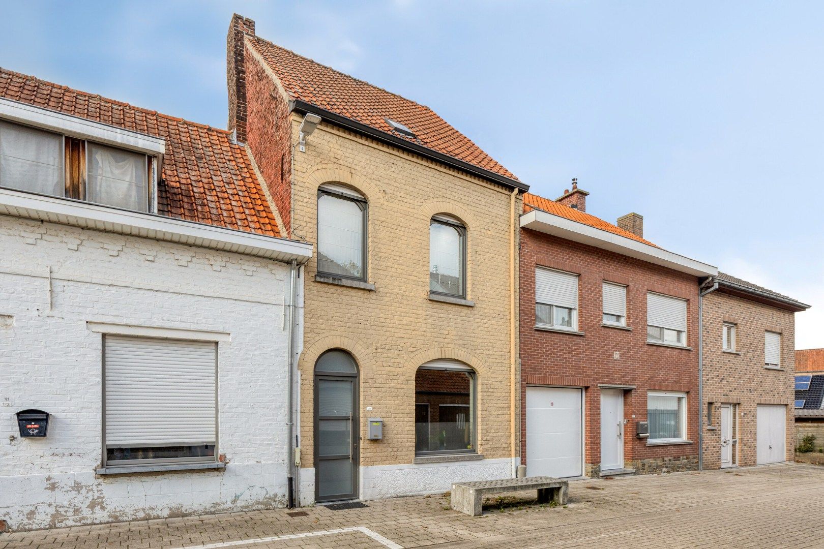 Op te frissen woning in centrum Lauwe! foto {{pictureIndex}}