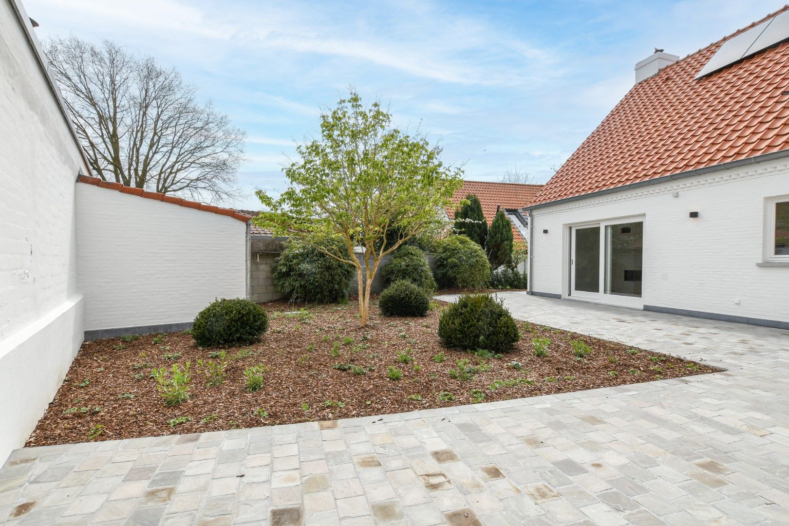 Prachtige gerenoveerde villa in het hart van Lissewege – wonen in stijl en comfort! foto 14