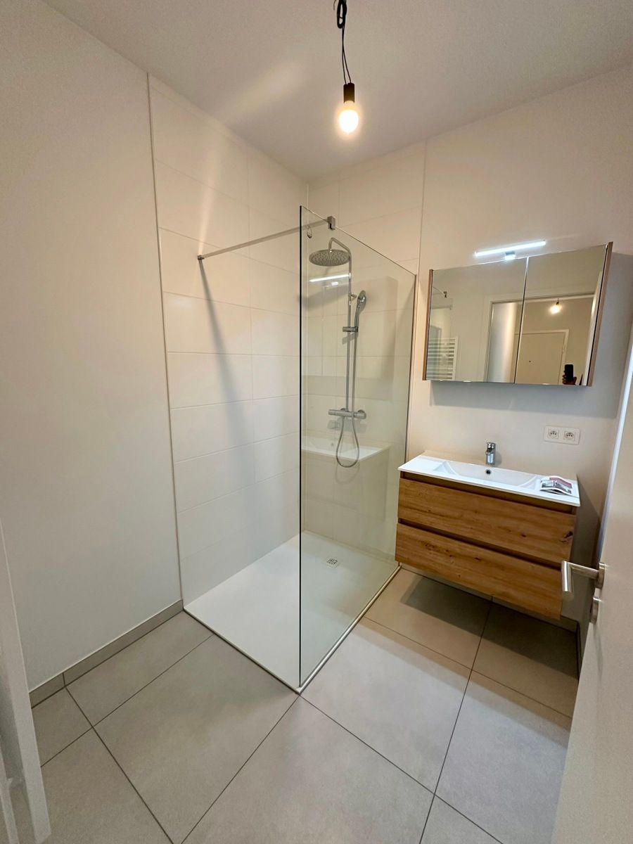 Prachtig 2 slaapkamer appartement met groot TERRAS foto 9