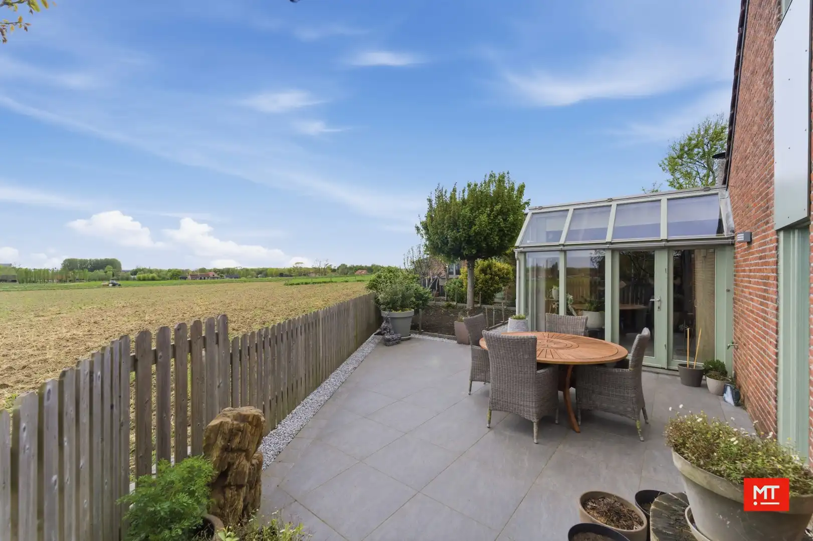 Charmante halfopen woning op een landelijke locatie in Gullegem foto 19