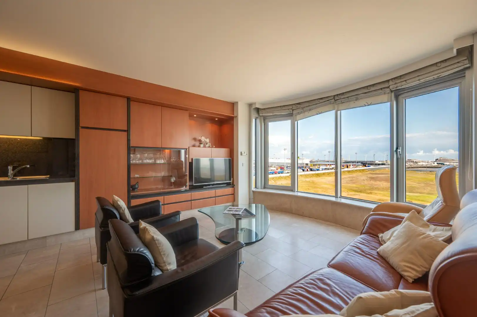 Ruim appartement met FRONTAAL ZEEZICHT foto 10