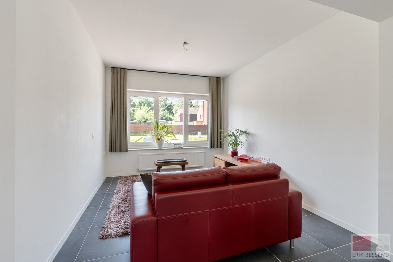 Halfvrijstaande woning uit 1969 op een perceel van 635m², woonopp. 154 m² foto 9