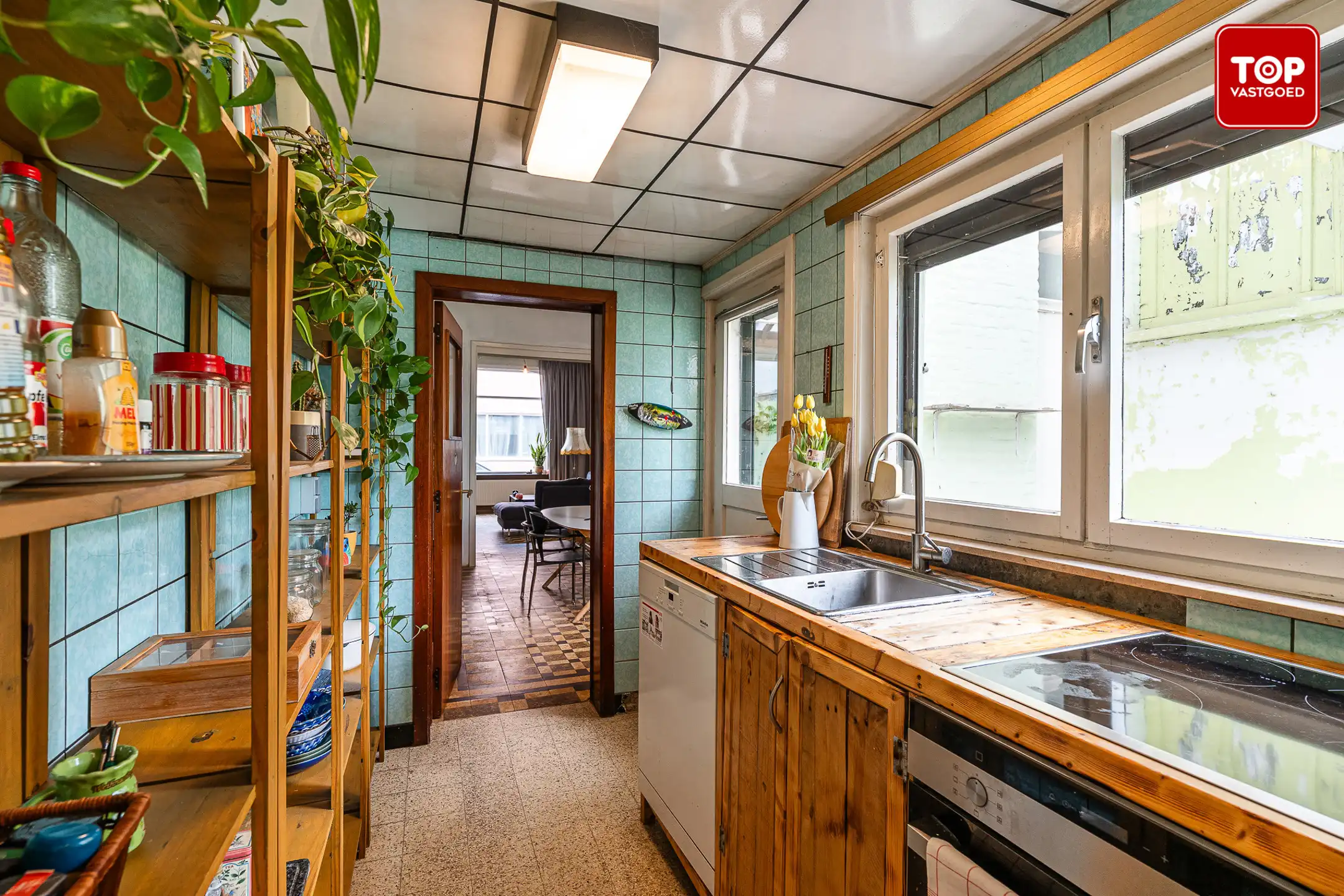 Woning met 3 slaapkamers en leuke tuin op toplocatie. foto 8