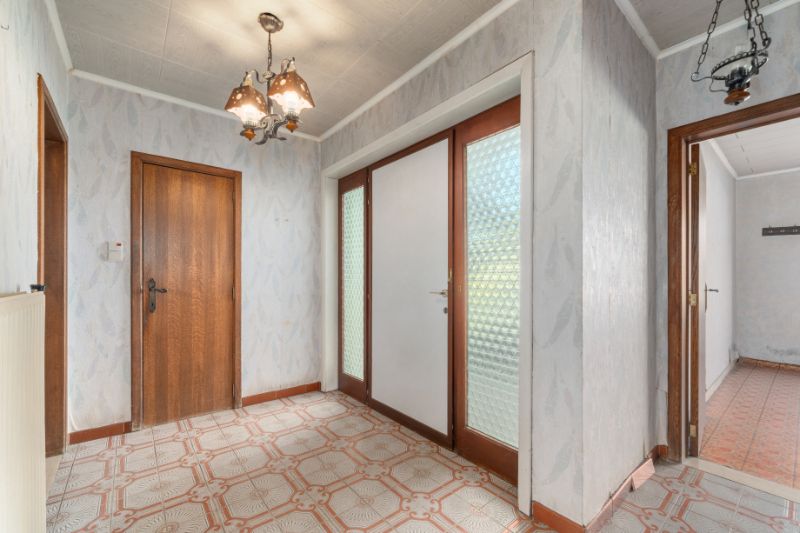 Goed gelegen ruime woning 3 slaapkamers op 671m²! foto 4