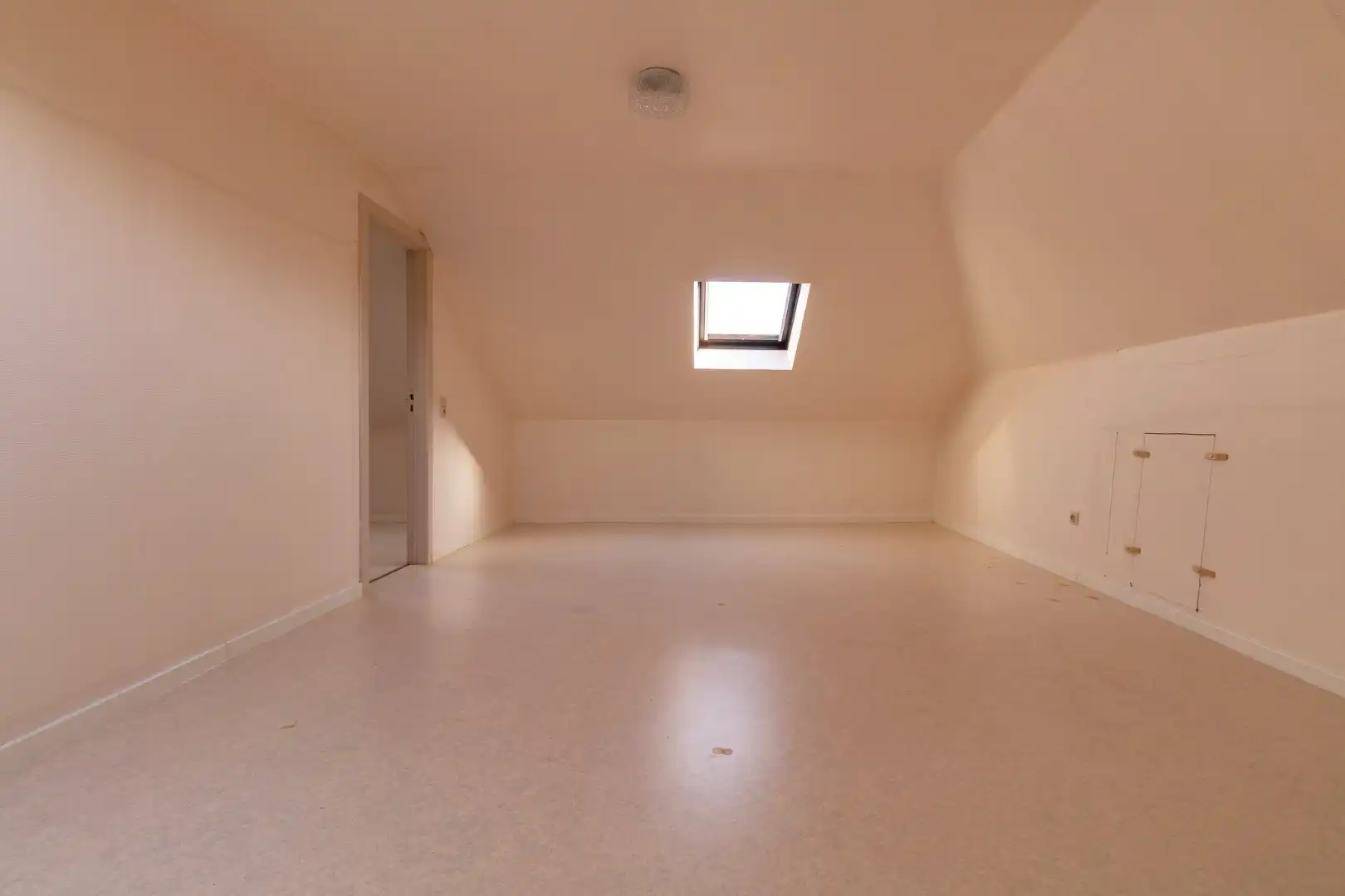 Woning met 3 slaapkamers in rustige wijk te Keiem foto 14