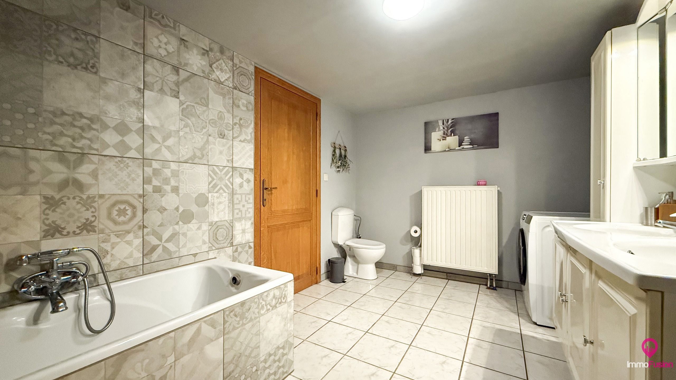 Idyllische woning met 2 slaapkamers, weide en stallen! foto 14