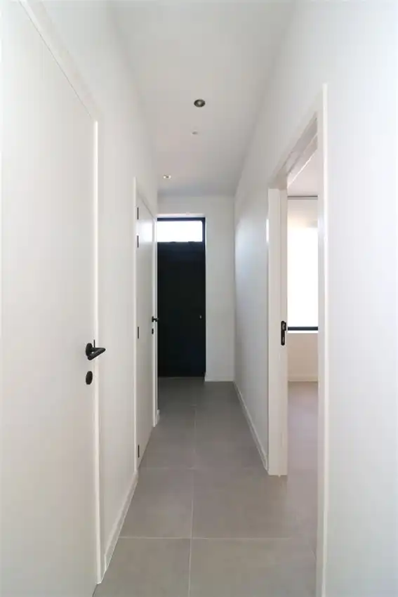Prachtig, volledig vernieuwde woning met 3 slpk. foto 13