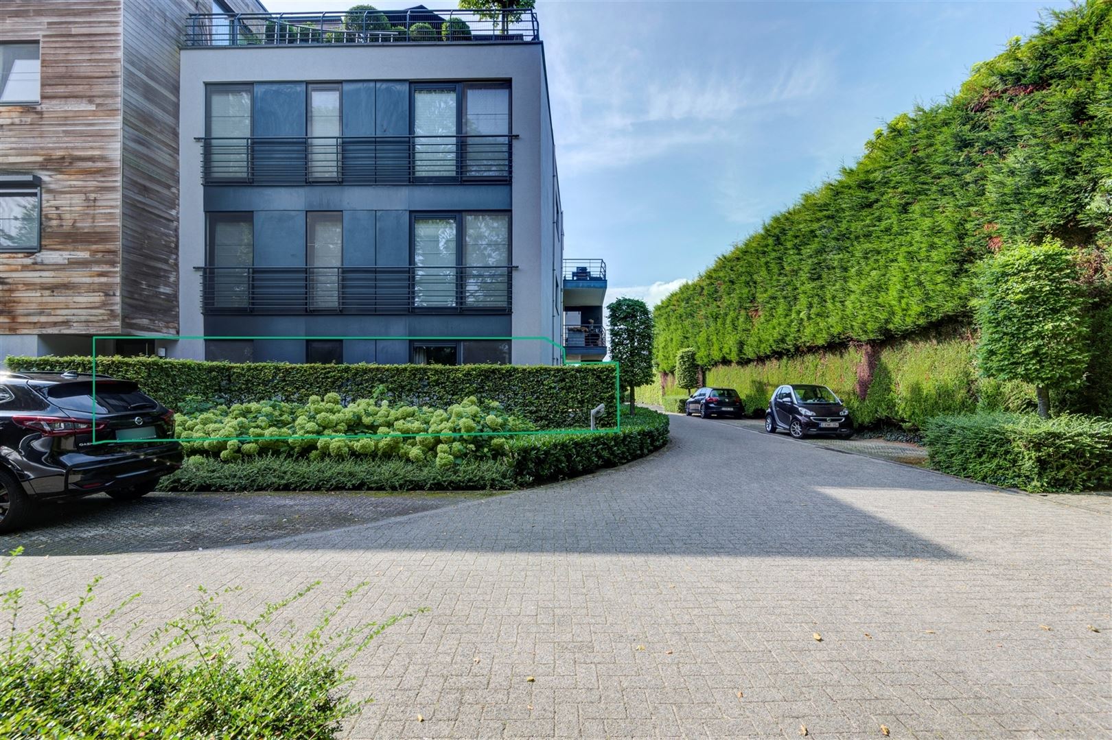 Gelijkvloers appartement met een gezellig terras. foto 22