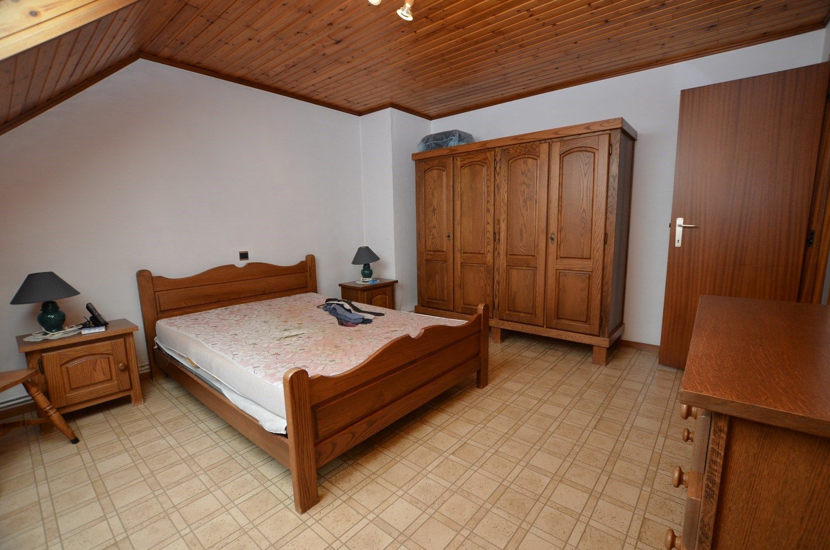 Zeer ruim multifunctioneel woonhuis met handelsgelijkvloers foto 14