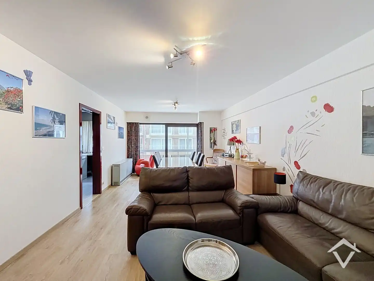 Instapklaar gemeubeld appartement op toplocatie met lateraal zeezicht te Middelkerke foto 5