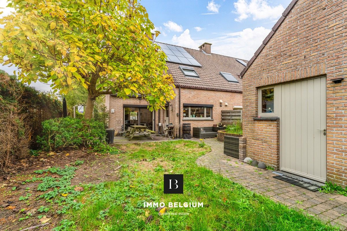 Rustig gelegen woning nabij het centrum met 4 slaapkamers foto 27