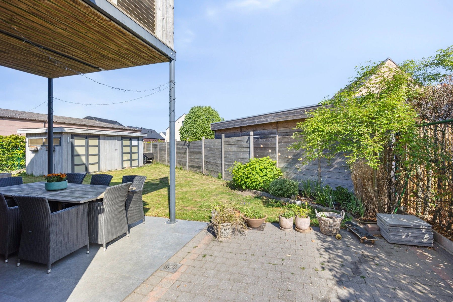 Gelijkvloersappartement met terras en kleine tuin foto 20