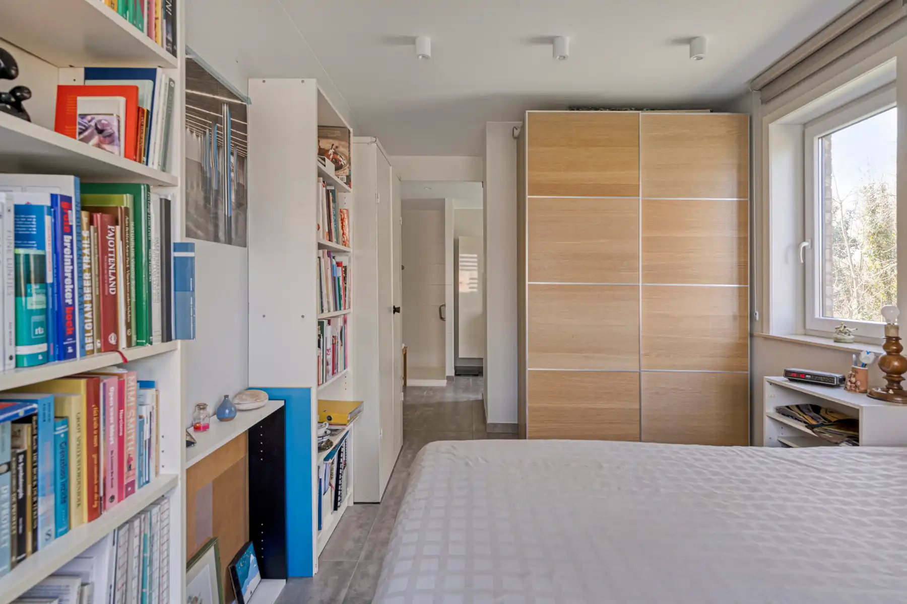 Recent gelijkvloers appartement met 2 slaapkamers + garage foto 14