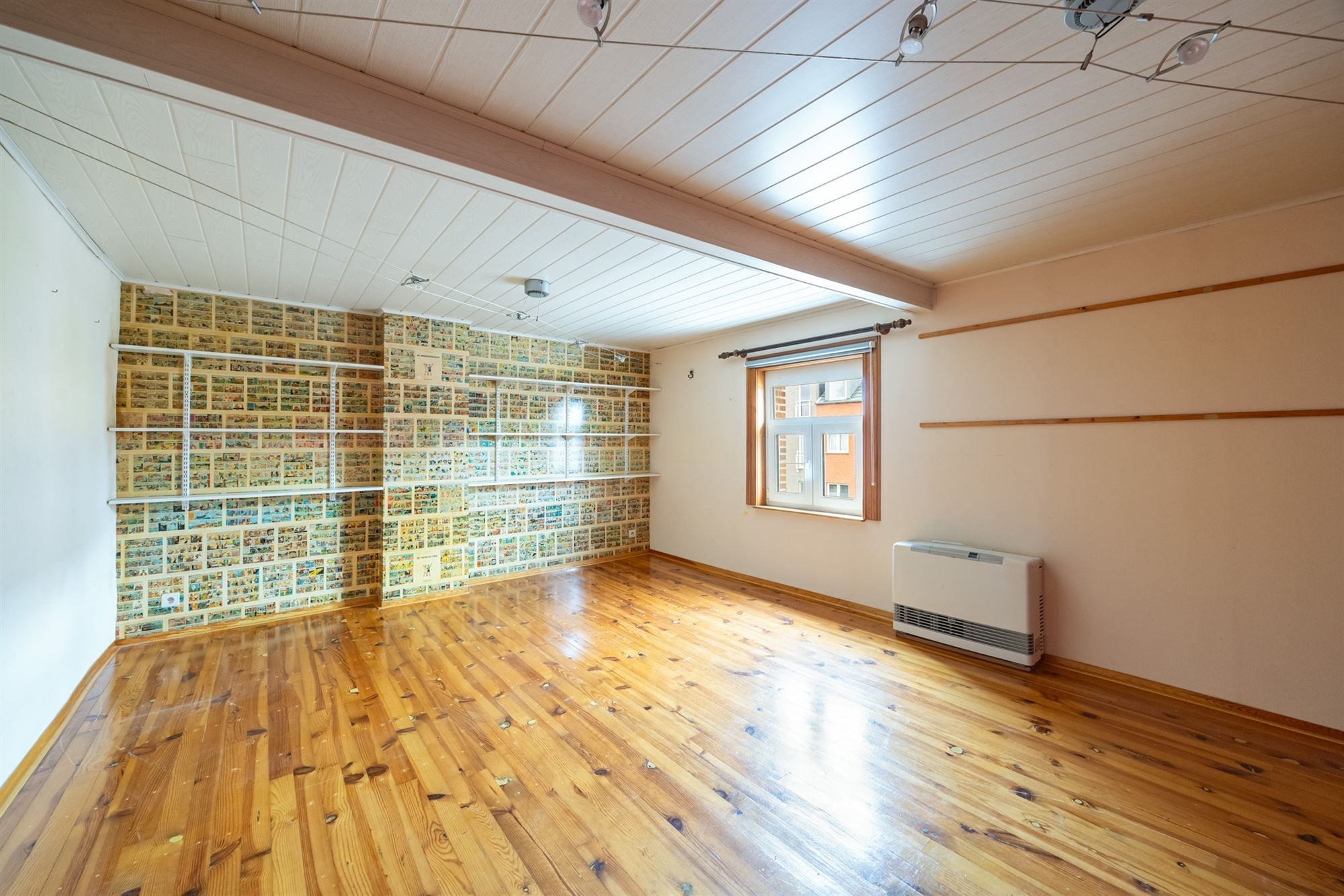 Lichtrijk op te frissen woning op 11a60ca foto 30