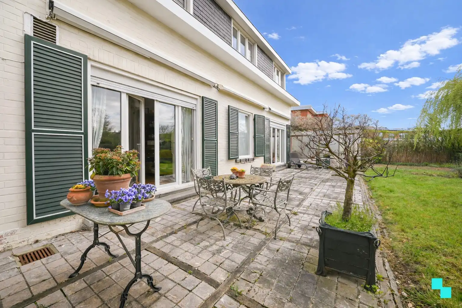 Karaktervolle villa met zonnige tuin/bijgebouw en unieke charme foto 16