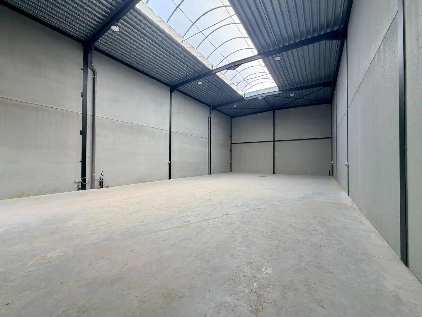 Nieuwbouw KMO-unit te Sint-Eloois-Vijve (Waregem)! foto 4