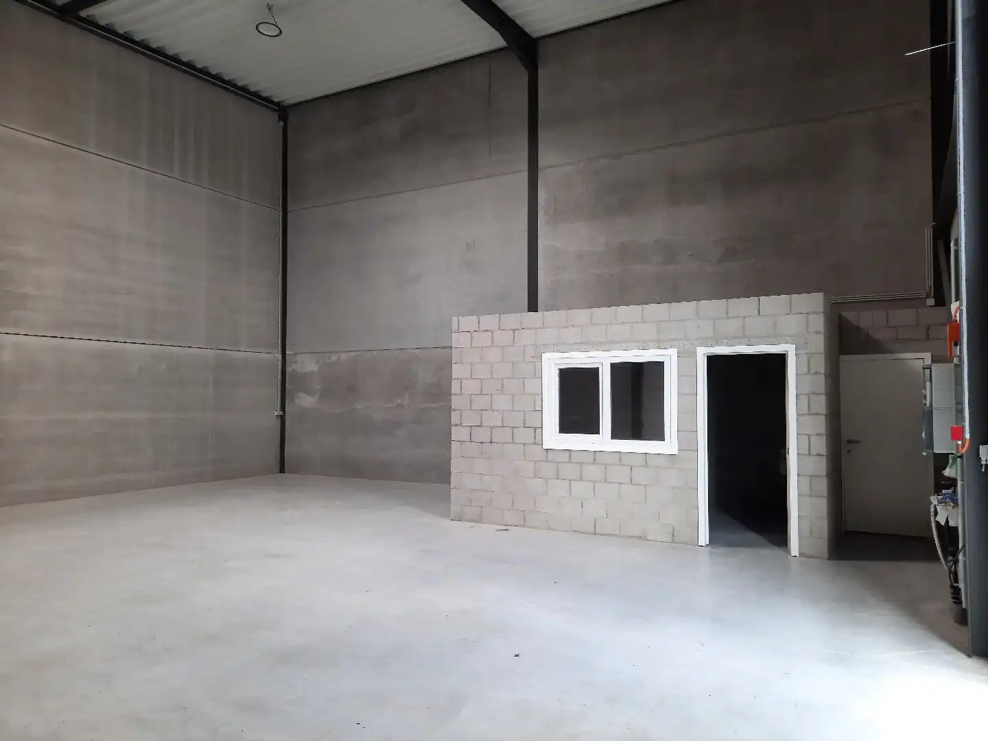 PARK AS: Splinternieuwe KMO-unit van 144 m² met flexibele invulling en professionele uitstraling. foto 9