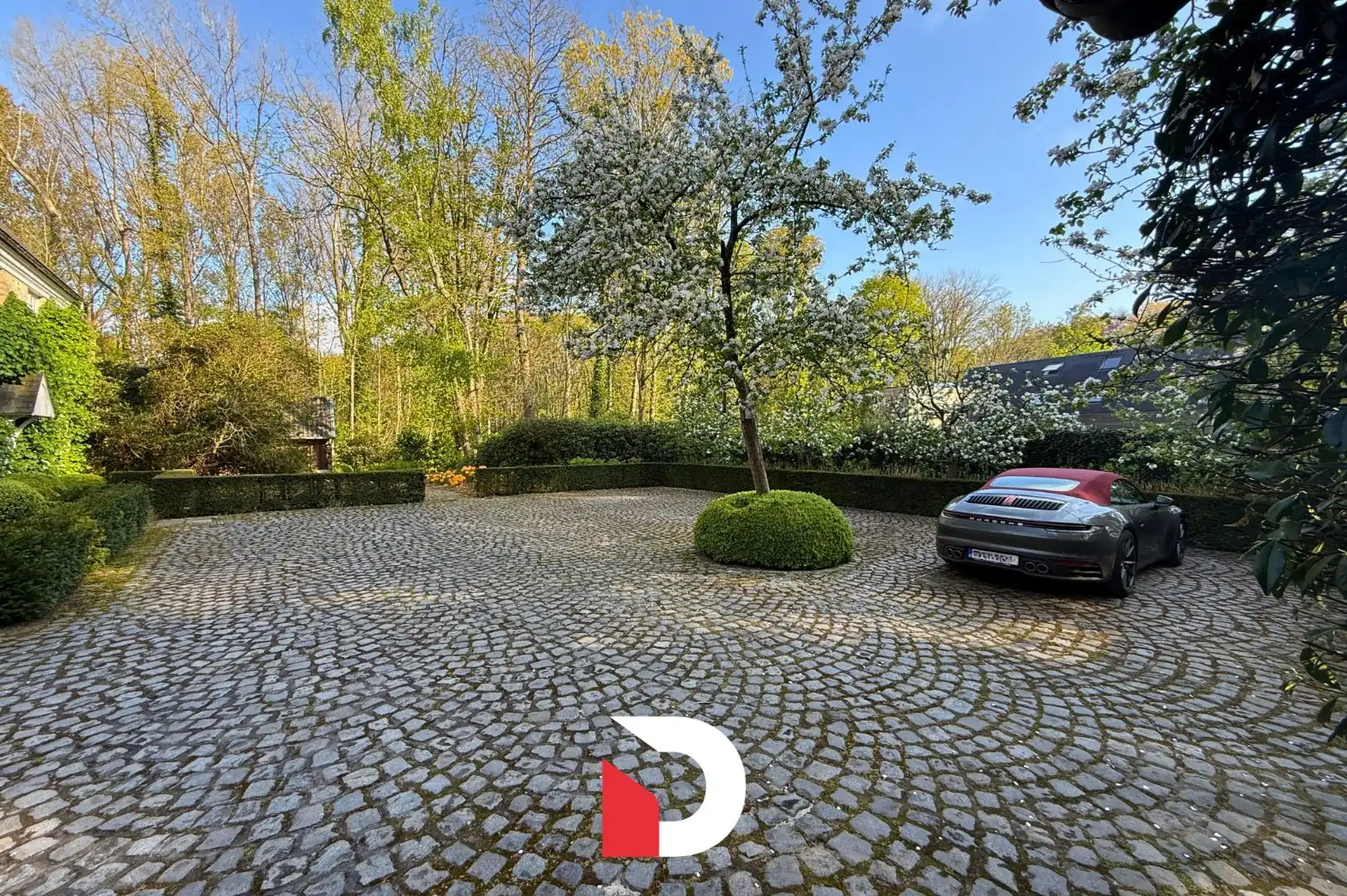 Exclusief landhuis op uniek domein aan Merkemveld te Zedelgem foto 4