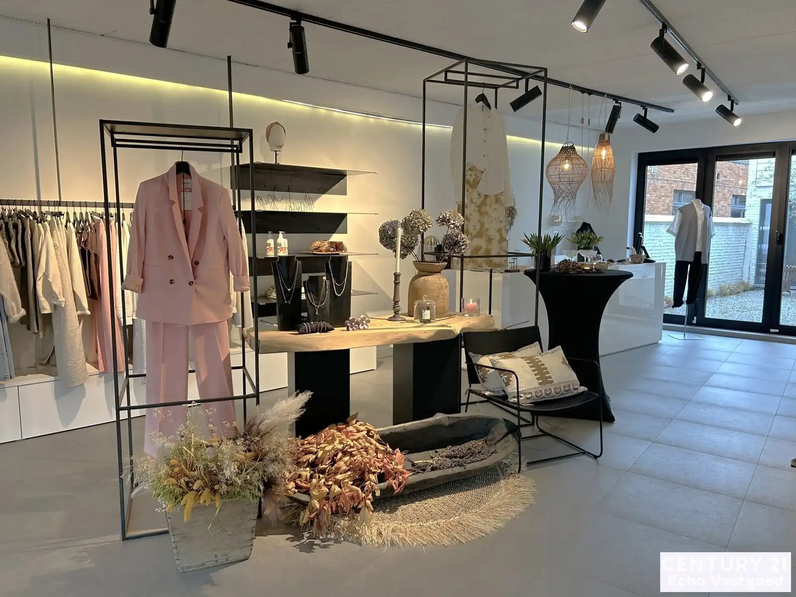 Instapklare handelsruimte in hartje Oud-Turnhout foto 5