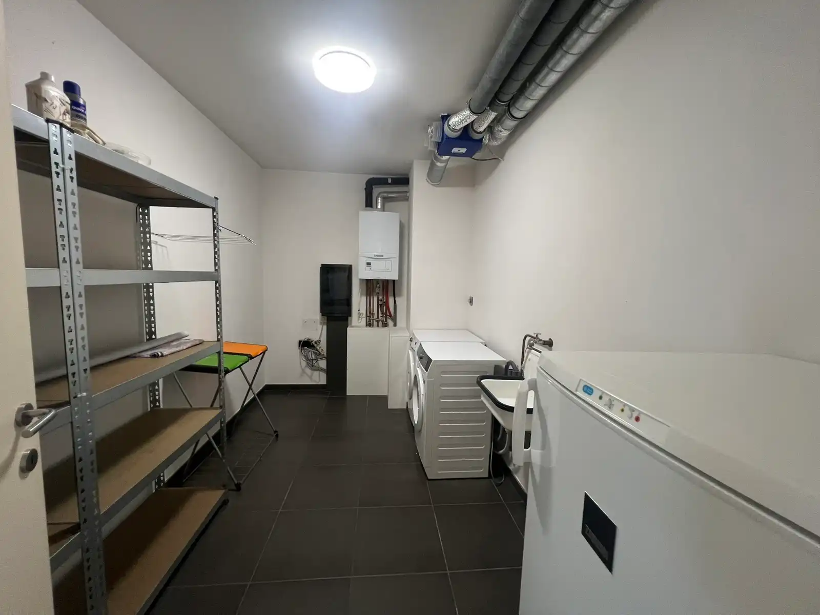 Ruim instapklaar 2 slaapkamer-appartement. foto 8