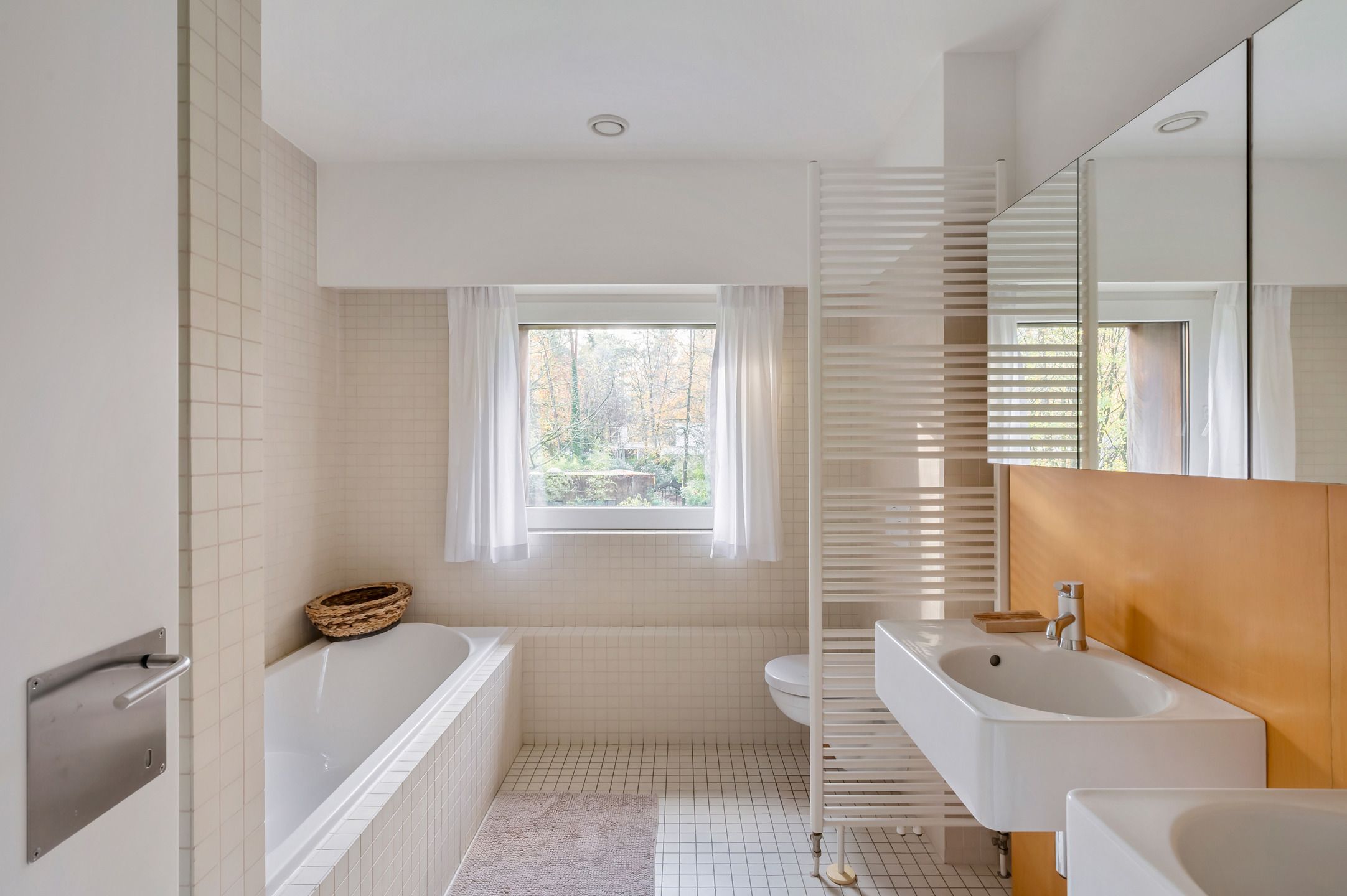 Ruime architecturale villa met 5 slaapkamers  foto 29