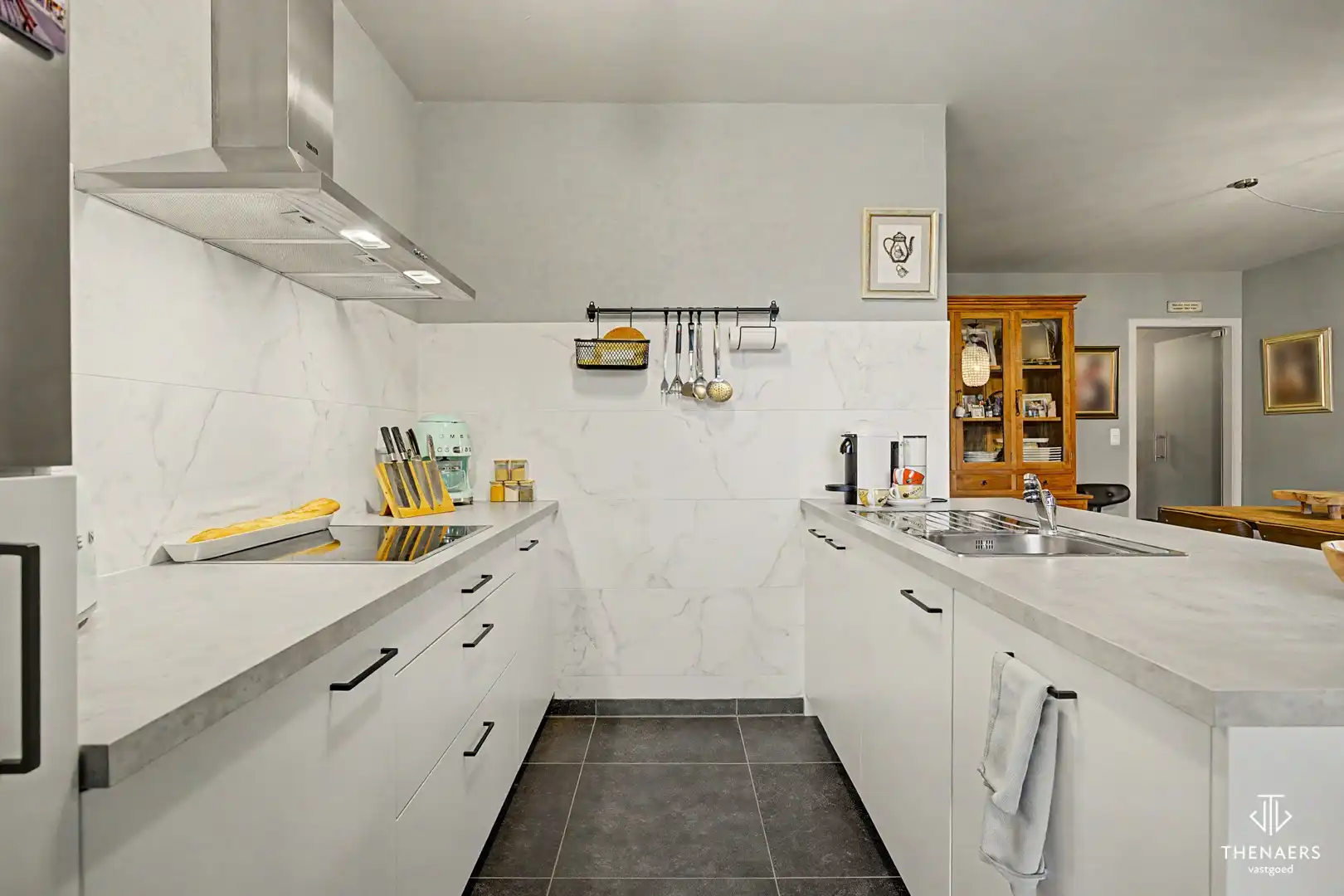 Recent gelijkvloers appartement met 2 slaapkamers, terras en ondergrondse staanplaats. foto 11