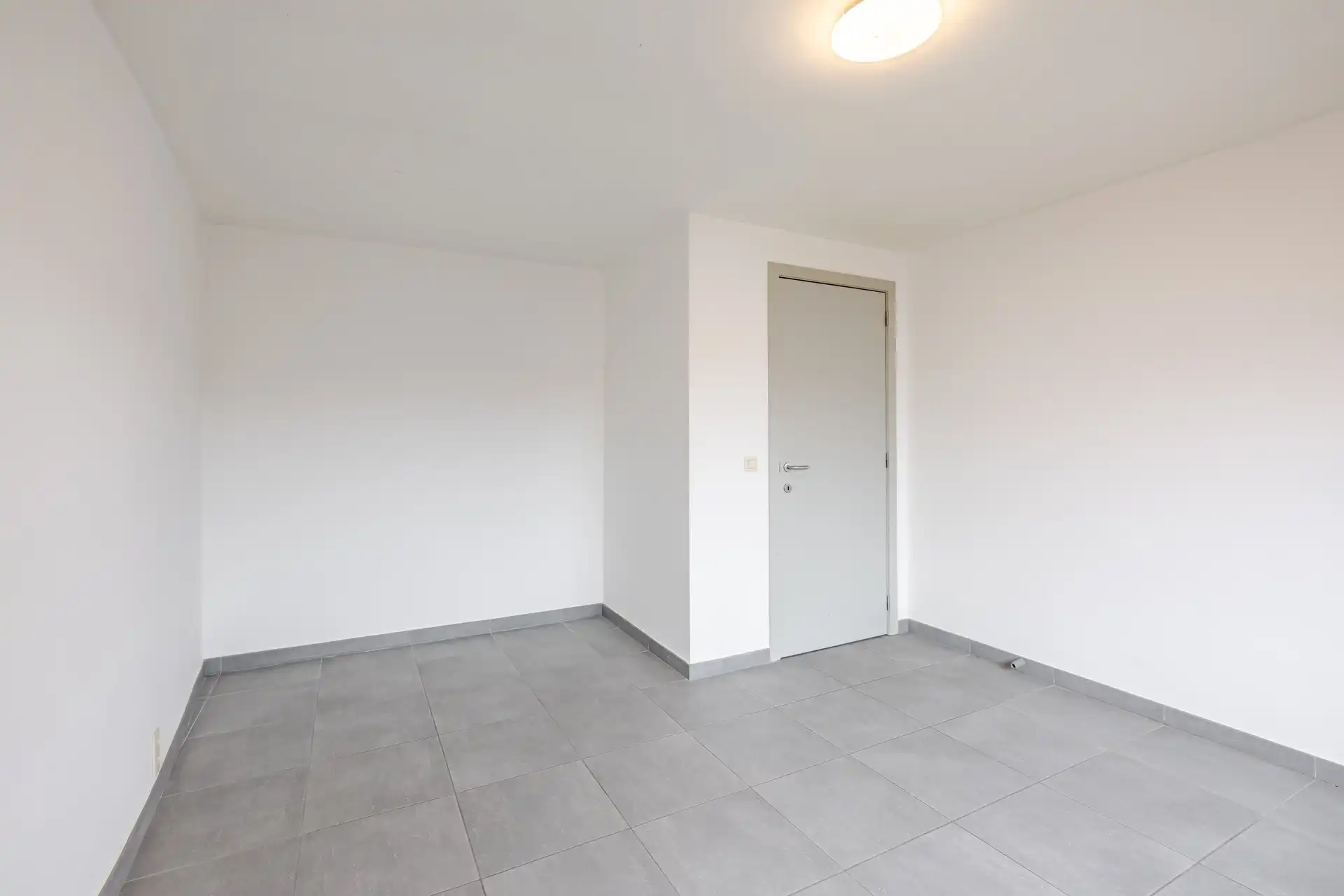 Ruim appartement met twee slaapkamers in het centrum van Aalst foto 12