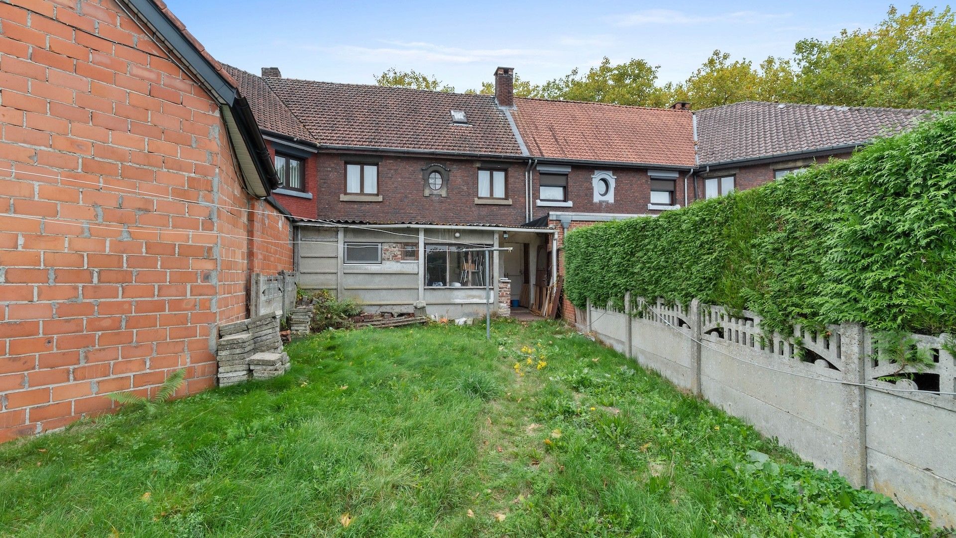 Te renoveren woning met 4 slpk's op een perceel van 3a 20 ca foto 16