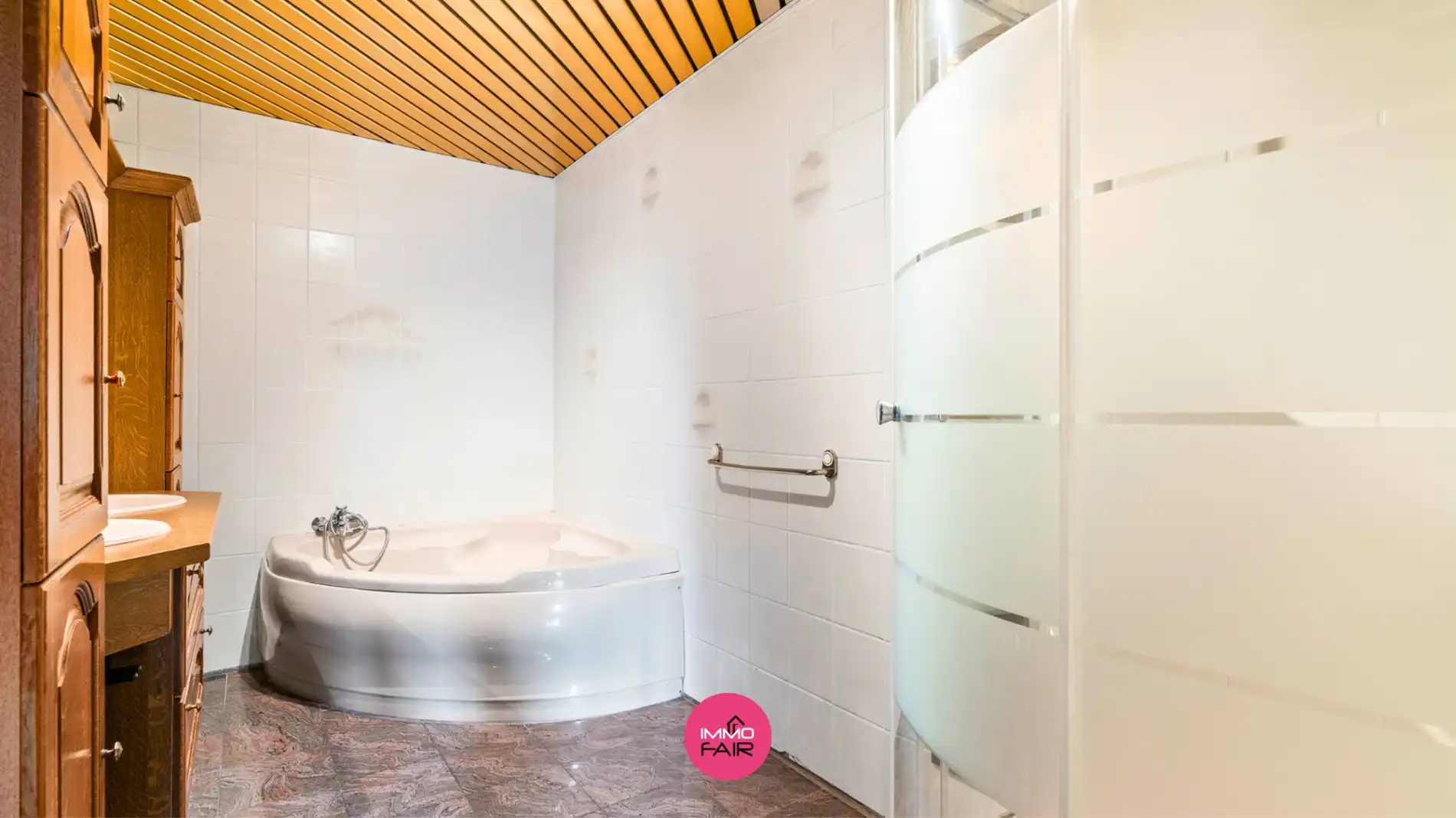 Woning met loods met 5 slaapkamers op 15 minuutjes van Maastricht! foto 13