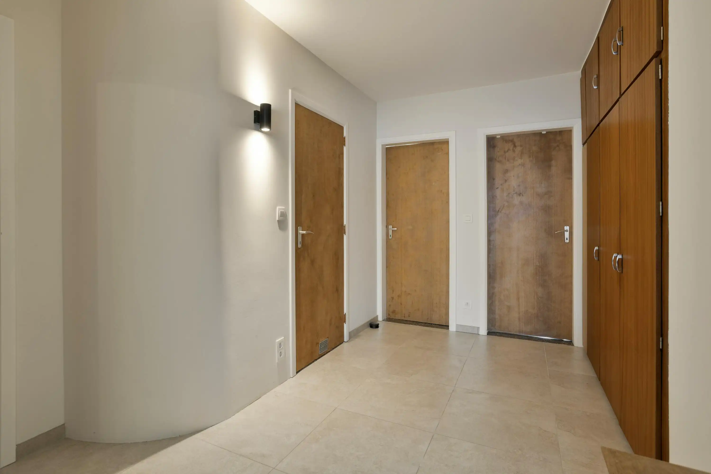 Instapklaar appartement vlakbij het Rivierenhof te koop! foto 10