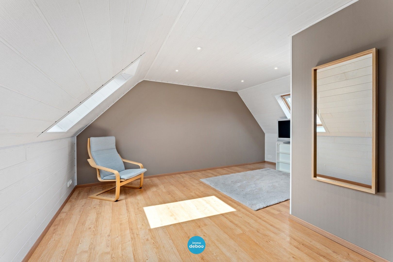 Verrassend ruime en instapklare woning te Stene foto 22