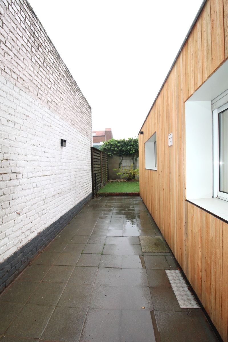 Gerenoveerde, energiezuinige woning te huur in de Stuivenbergstraat te Izegem foto 6
