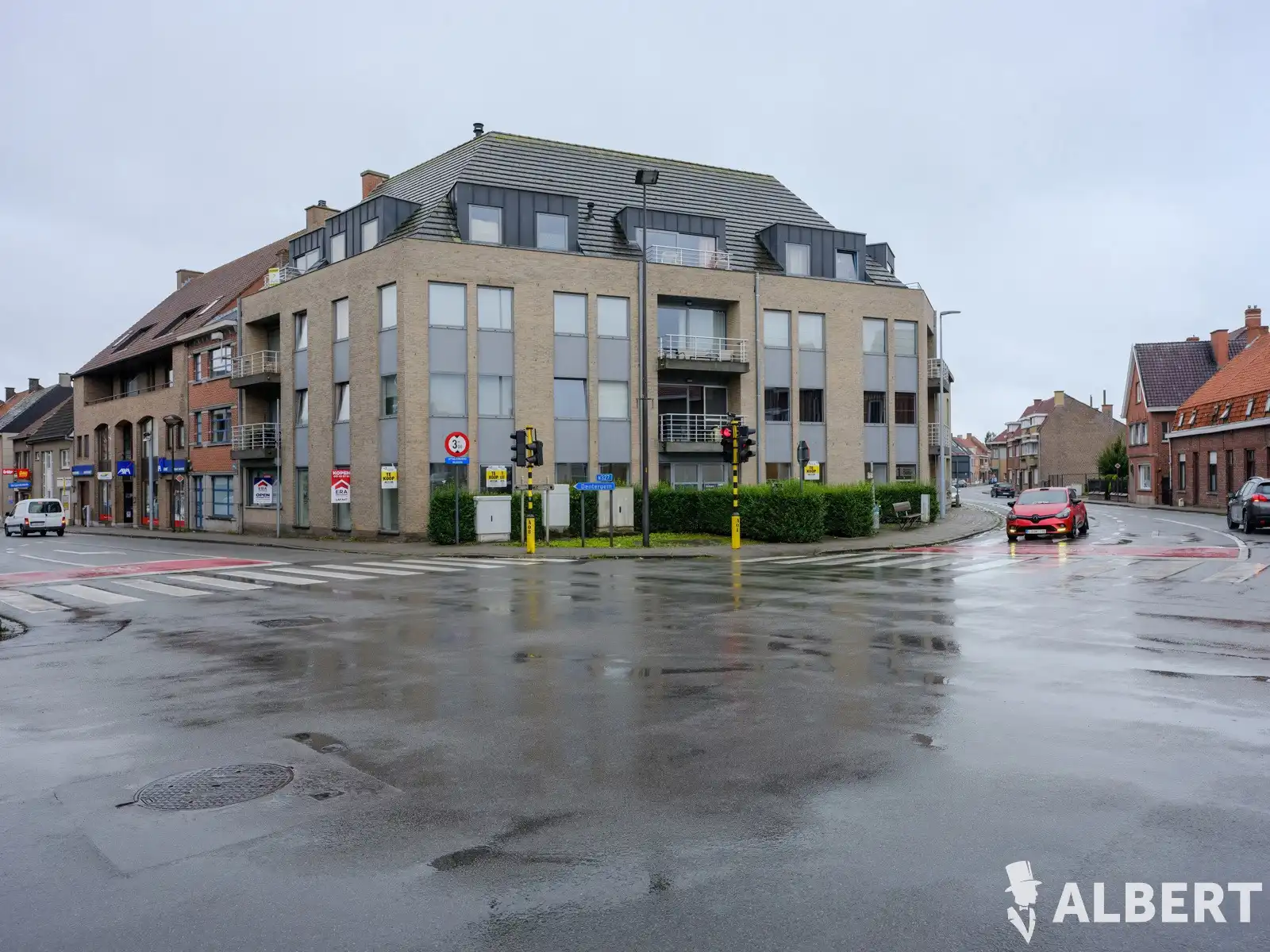 Modern handelspand op zichtlocatie te centrum Tielt foto {{pictureIndex}}