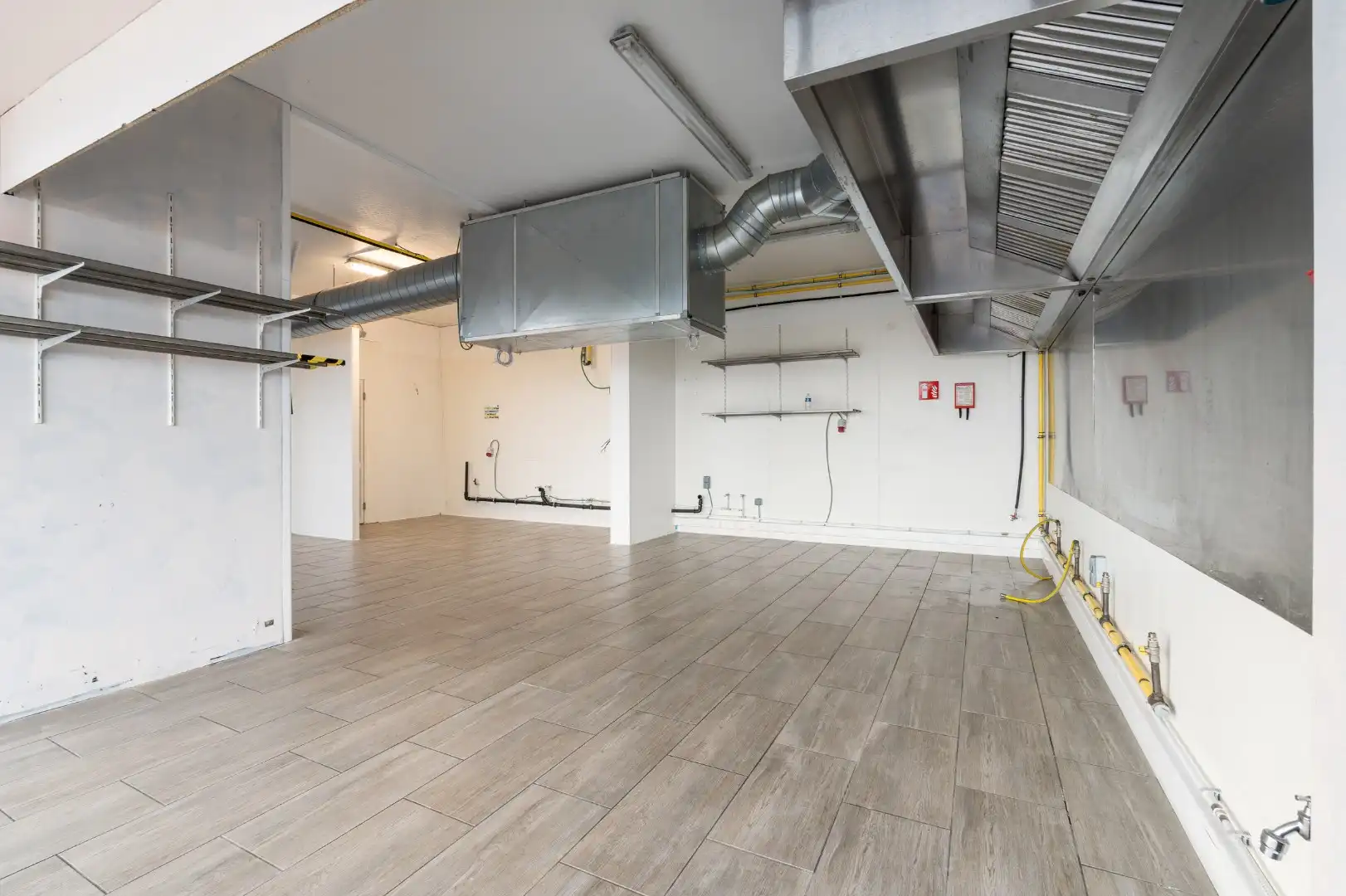 HANDELSPAND OP TOPLOCATIE foto 3