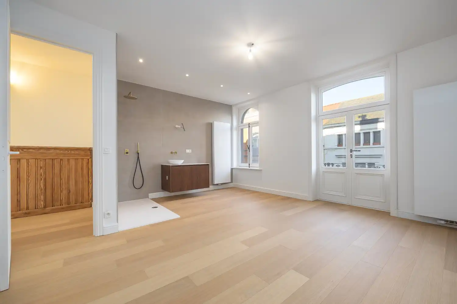 Gerenoveerd herenhuis met 5 slaapkamers foto 25