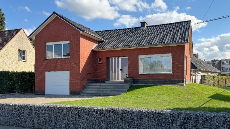 Instapklaar landhuis van 215m² op 5 are 79 ca