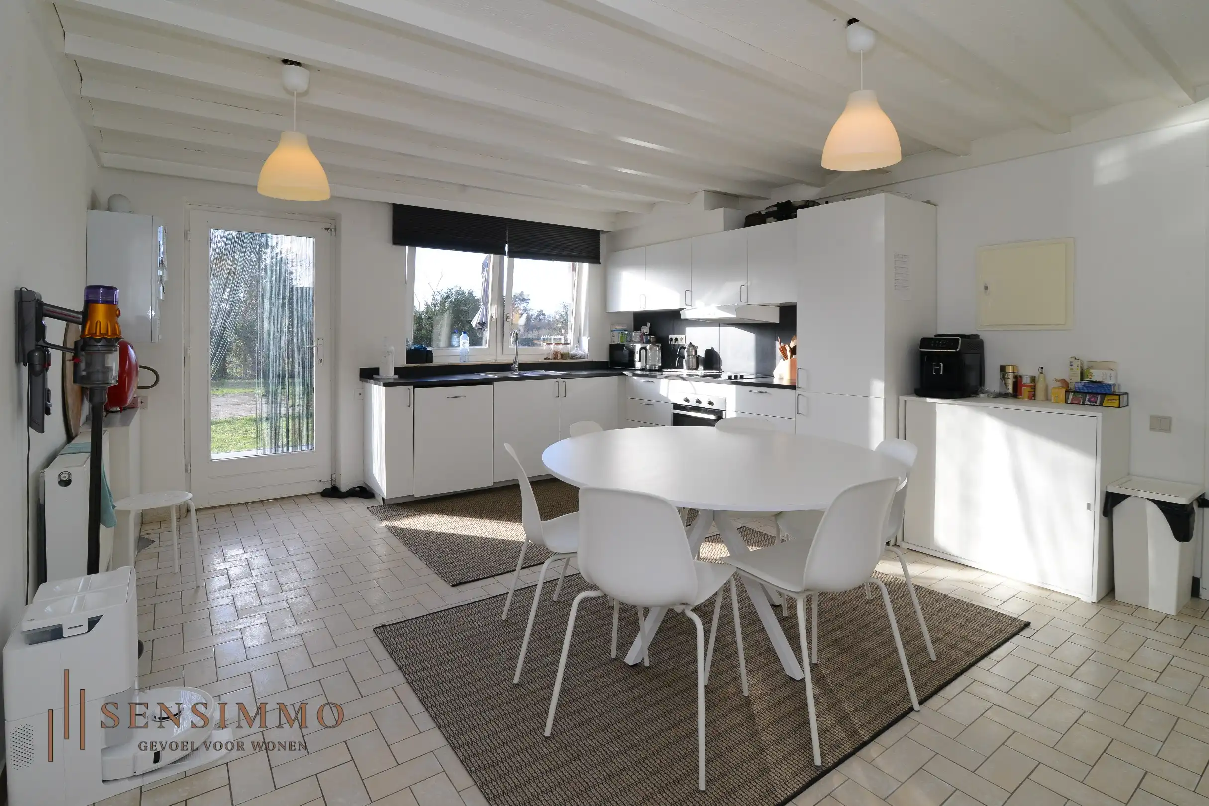 Gelijkvloersappartement met 2 slaapkamers + terras, parking en kelderberging foto 9